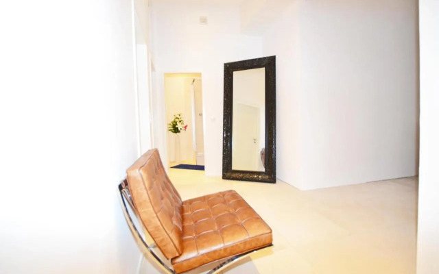 Loft directly next to Oktoberfest and downtown