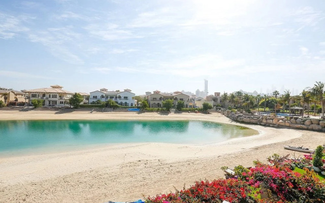The Palm Jumeirah Villas - Frond F