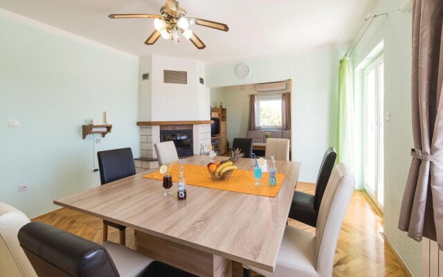 Nice Home in Kastel Novi With Wifi and 5 Bedrooms