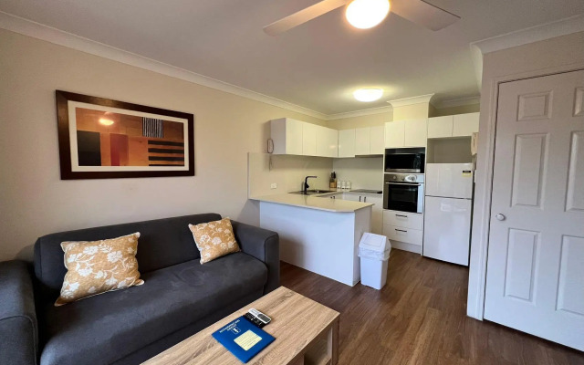 Karana Palms Self Contained Apartments