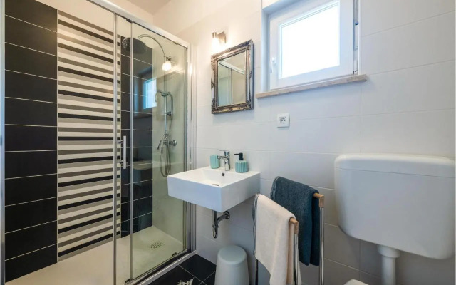 Holiday home Strmac 25 with Outdoor Swimmingpool
