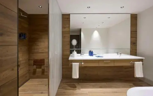 Radisson Blu Hotel, Bergamo Choruslife