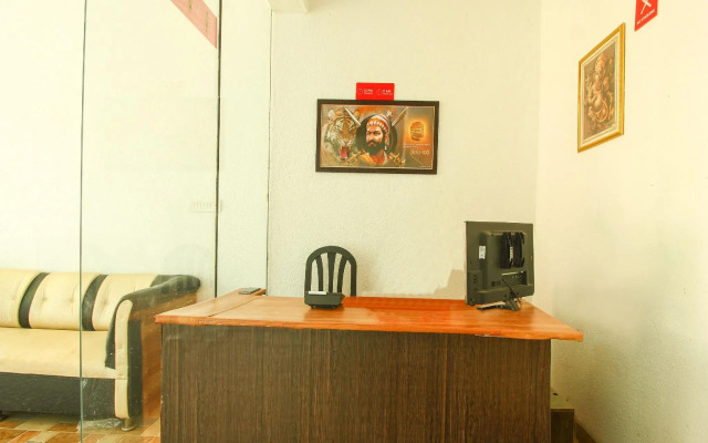 OYO 13940 Shivaji Palace