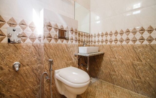 OYO 24327 Royale Sejour