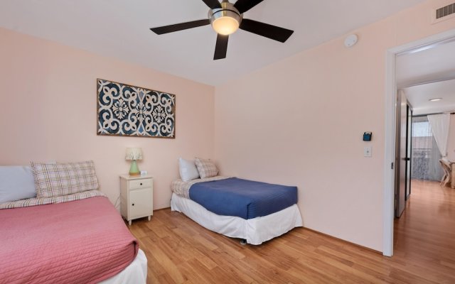 Big Island White Sands Village 323 2 Bedroom Condo