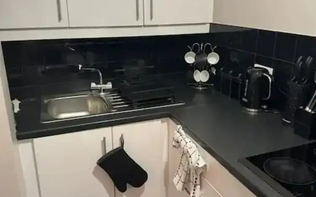3 Floor 2 Bedroom House