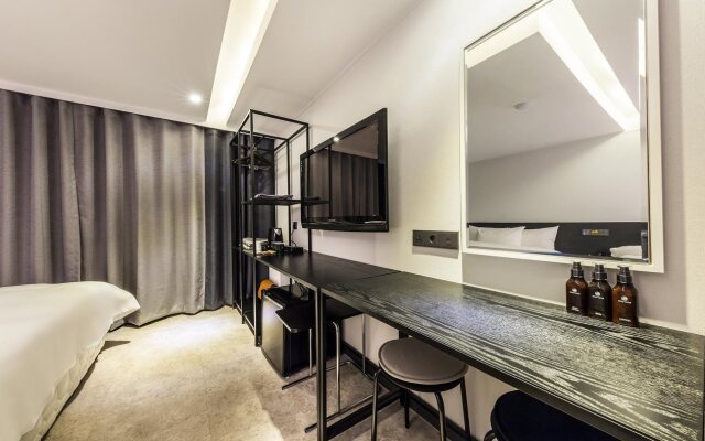 Stay Hotel