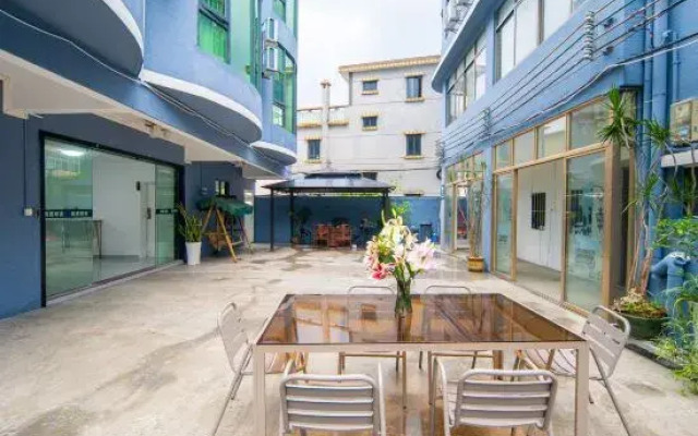 Xiangyu Hanshe B&B (Yangmeikeng Judiaosha Branch)