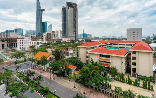 Decox The Art of Beauty - Saigon Royal