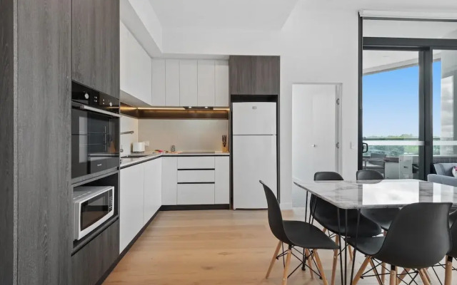 Generous 2-bed Apartment With Great Amenities