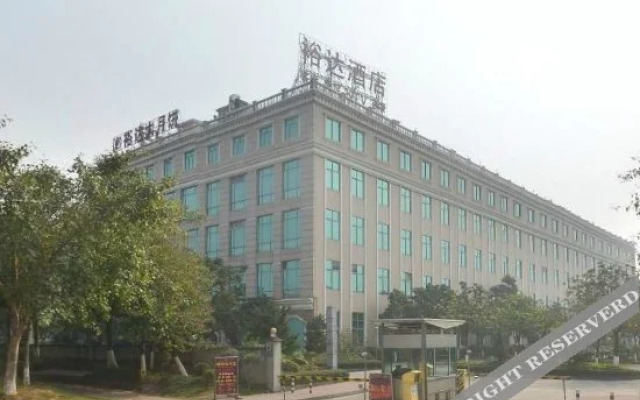 Yuda Hotel Parking Lot