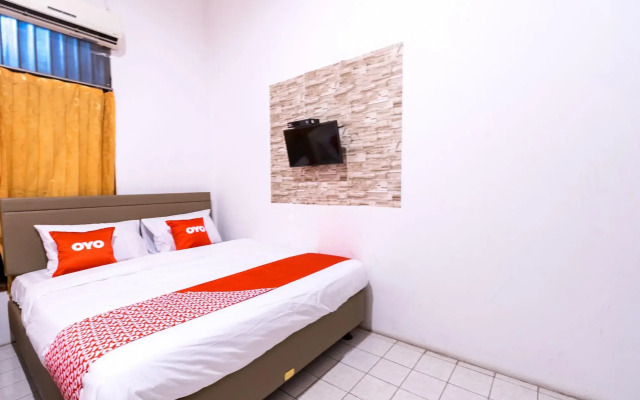 OYO 1421 Kasmaran Guest House Syariah