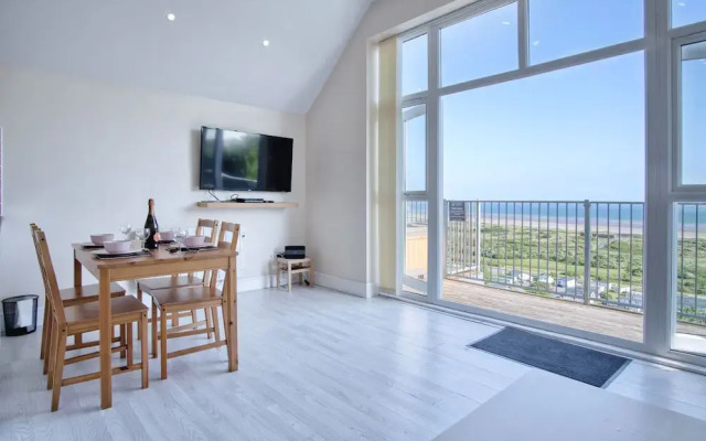 Bluebird - 2 Bedroom Apartment - Pendine