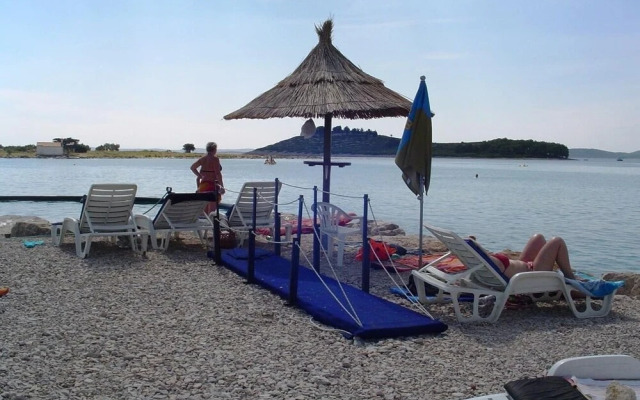 Nebo - 80 m From Beach - A3 Ljubicasti