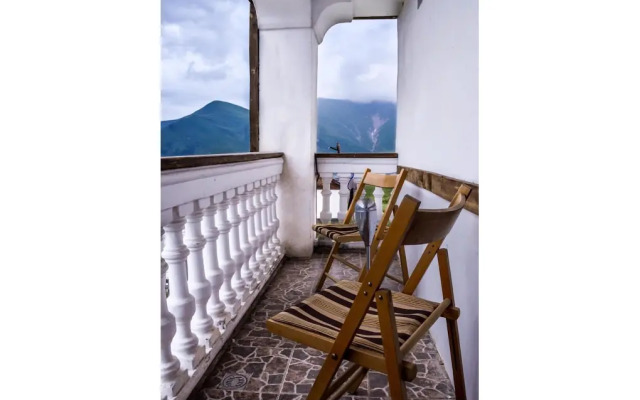 Gudauri Hotel Retro