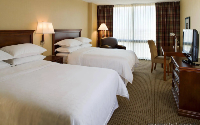 Sheraton West Des Moines Hotel