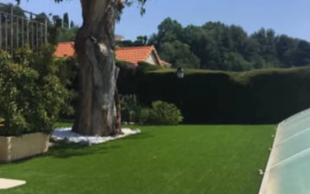 Studio In Vence With Wonderful City View Private Pool Enclosed Garden 8 Km From The Beach