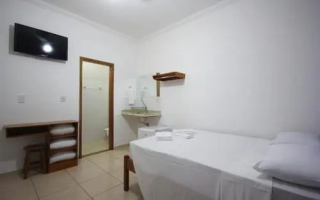 OYO Pousada Flor de Lis