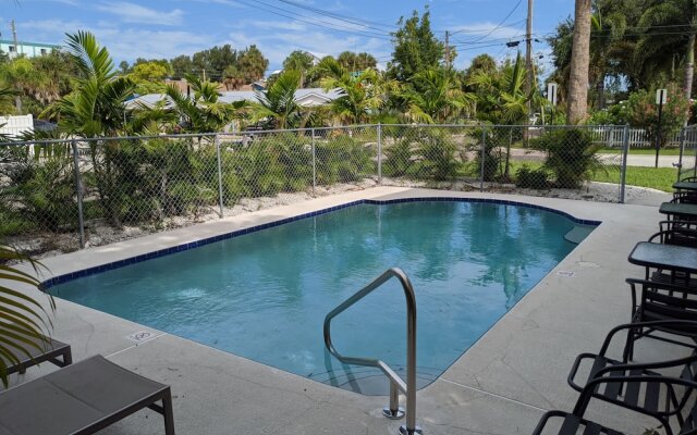 IRB Poolside Unit A Star5vacations
