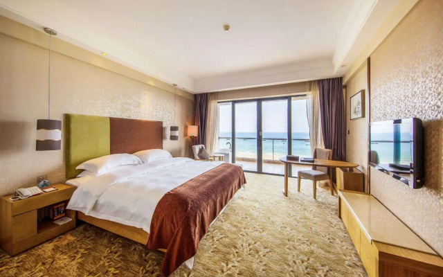 Days Hotel and Suites Yangjiang