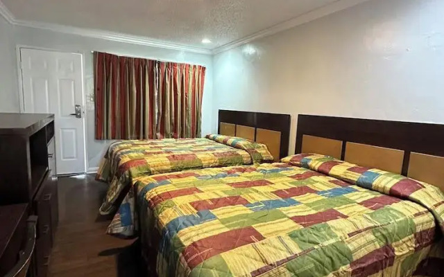 Heritage Inn