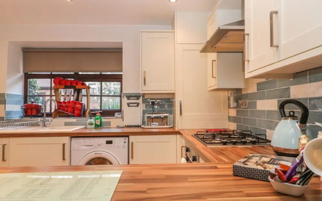 Glebe Hall Apartment