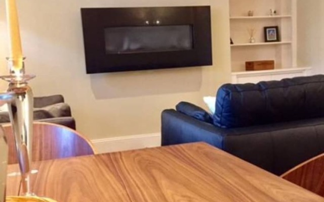 Wimbledon 2 Bedroom Apartment