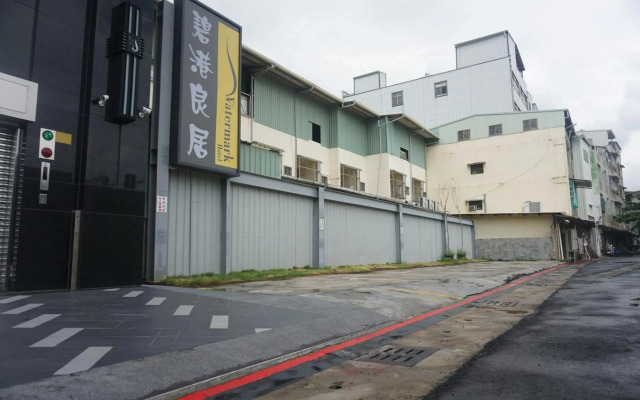 Watermark Hotel Kaohsiung Station