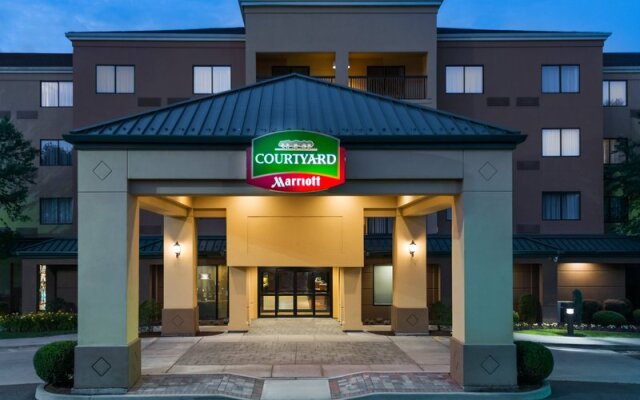 Courtyard Danbury