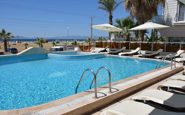 Amphora Hotel