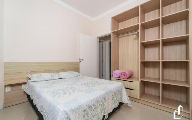 Apartamento com 03 dormitórios