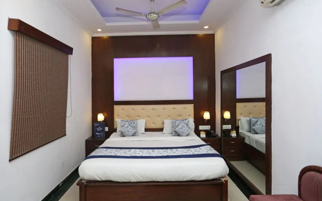 OYO 6264 near Main Bazar