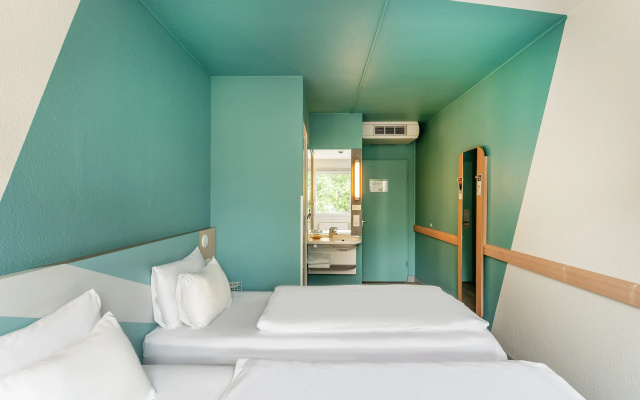 B&B HOTEL Freiburg-West