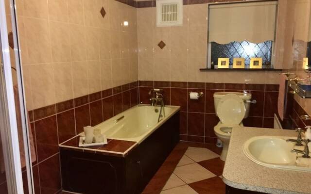 Plantation Lodge B&B