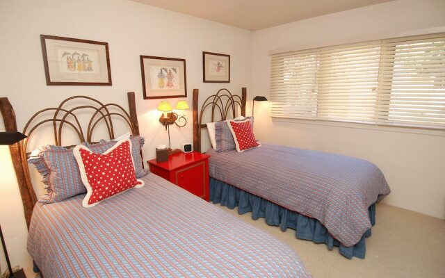 Clarendon by Frias Properties