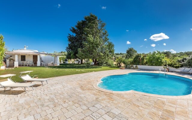 2500 Trulli La Formosa by Perle di Puglia