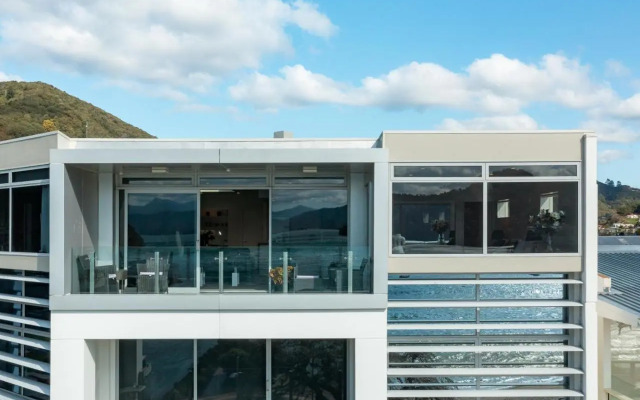 Oxleys Penthouse 506