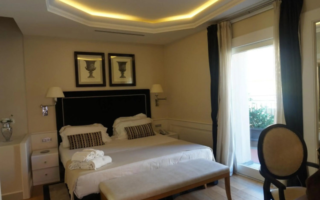 Trevi Palace Luxury Inn