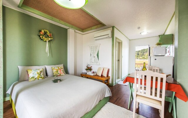 Tinkerbell Pension