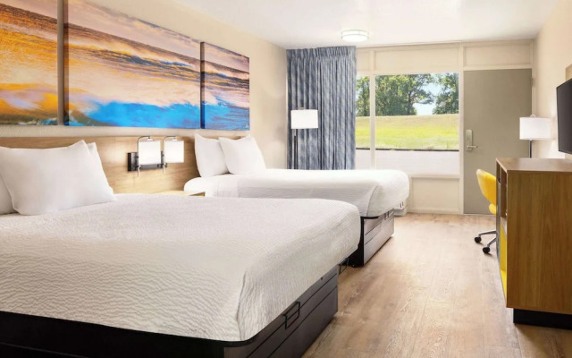 Days Inn McComb MS