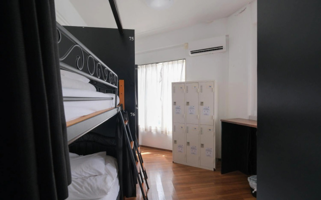 Guest House Umikaji - Hostel – Guest Rooms – Naha