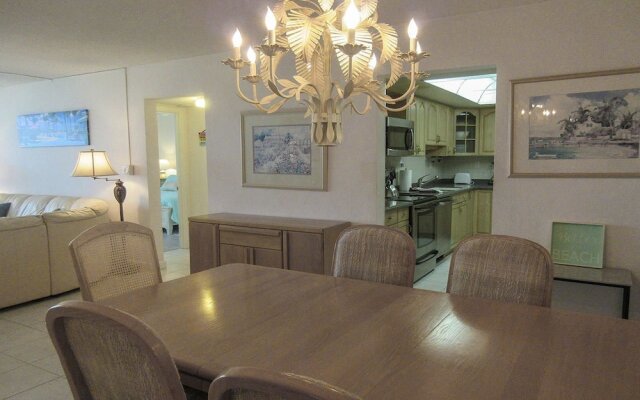 Creciente 413N by RedAwning