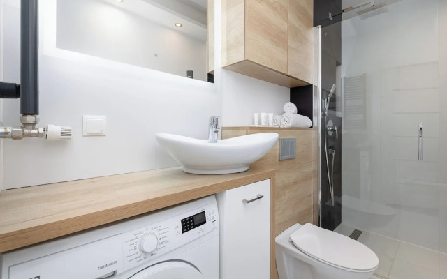 Black & White Szczecin by Renters