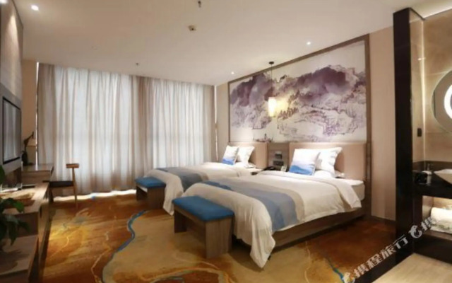 Zhouzhi Yibo Hotel