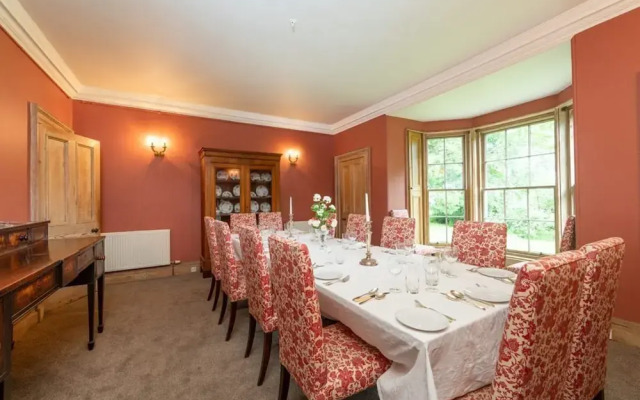 Cranstoun Riddel - Magnificent 6 Bedroom Property