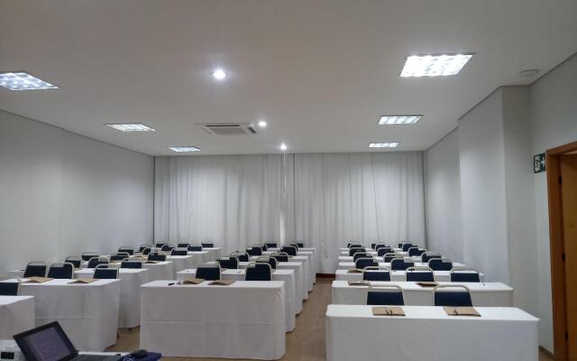 Bristol Centro Cívico Multy Hotel