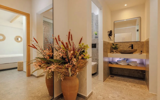 Soho SeaFront Suites