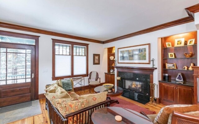 Manley  (381887) 4 Bedroom Home by RedAwning