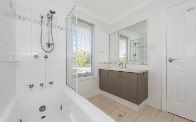 Whitehaven- Beach View From Every Room