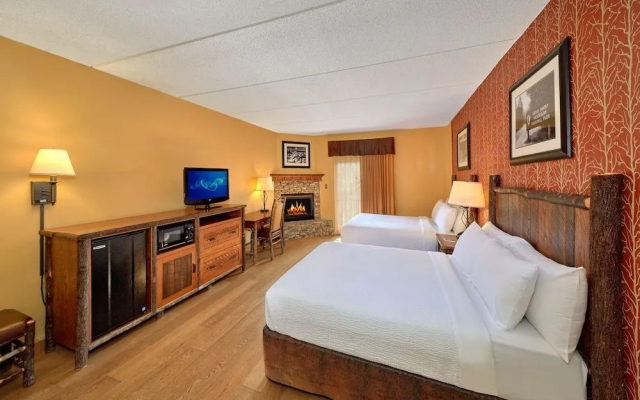 Old Creek Lodge